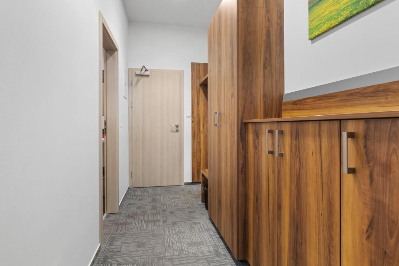 Penzion Na Namesti Dvur Kralove nad Labem Ngoại thất bức ảnh