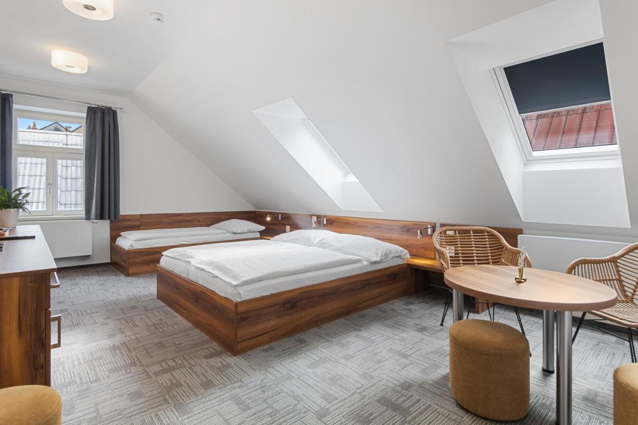 Penzion Na Namesti Dvur Kralove nad Labem Ngoại thất bức ảnh